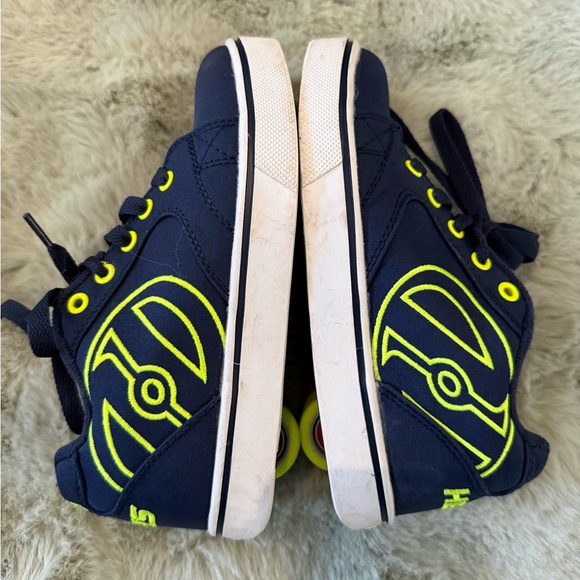 Heelys Kids Shoes size 2 USA youth 2- Navy/Neon Yellow all parts included in box - Picture 3 of 8